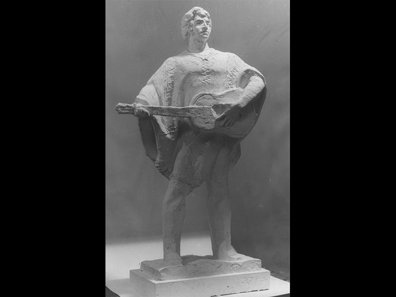 4 Памятник Виктору Хара